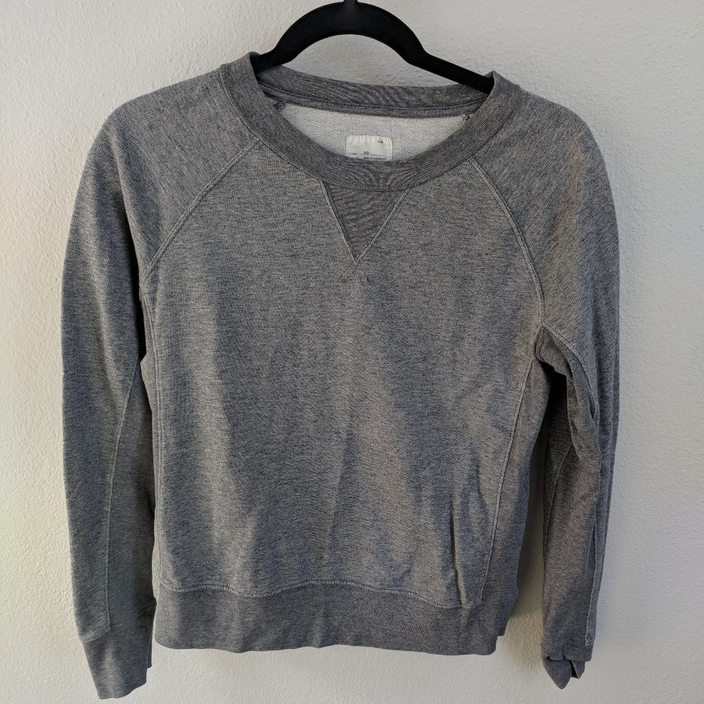 Gap Heather grey sweatshirt